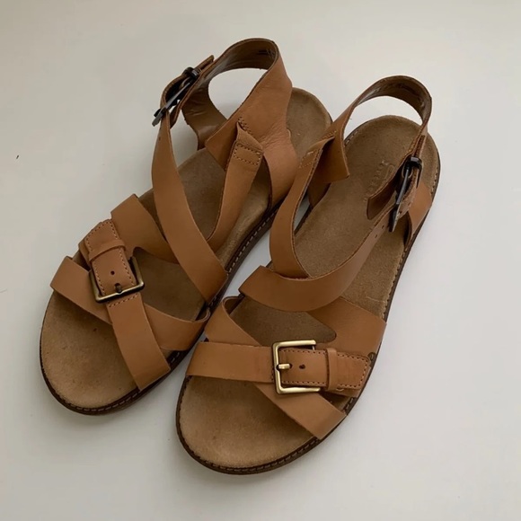 Clarks Shoes - Clark’s Artisan Sandals Sz 7.5